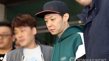 Chuyện khó tin: Park Yoochun 'nợ' tiền bồi thường nạn nhân của mình