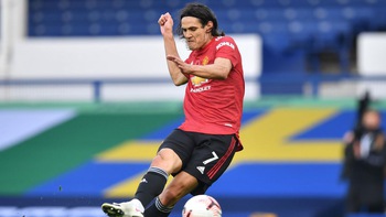 Cavani ‘thông nòng’ cho Manchester United, ai vui ai buồn?