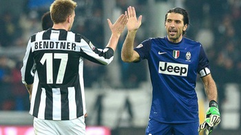 ‘Chúa tể’ Bendtner tiết lộ sốc về hai huyền thoại Juventus