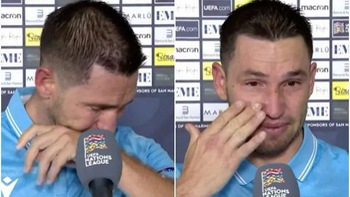 Cầu thủ San Marino òa khóc sau 2 trận hòa liên tiếp