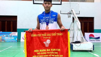 Hot boy 1m84 trường Minh Khai đoạt quán quân 'Thần tượng bóng rổ'