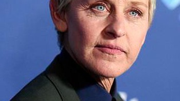 MC Ellen DeGeneres thông báo nhiễm COVID-19