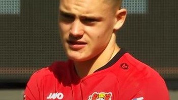 Cầu thủ Bundesliga bỏ thi đấu vì bận thi học kỳ