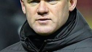 Thua đội hạng 6 Anh, CLB của Rooney trở thành trò hề