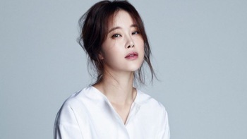 Kiếm 10 tỉ won từ nhạc phim, còn ai vượt mặt được Baek Ji Young