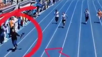 Cameraman vừa chạy vừa quay các vận động viên với tốc độ 'tên lửa'