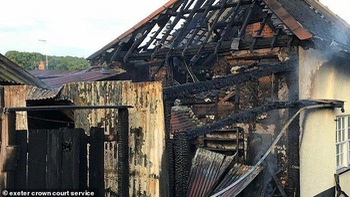 Phóng hỏa đốt trụi nhà sau ly hôn vì không muốn chia tài sản