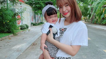 Con gái bị chê xấu, vợ Mạc Văn Khoa đáp trả khiến netizen hả dạ