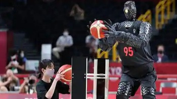 Robot ném bóng rổ 'bách phát bách trúng' ở Olympic 2020