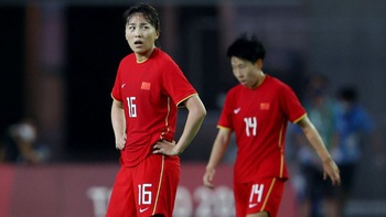 Tuyển Trung Quốc bị loại sau trận thua 2-8, CĐV giận dữ