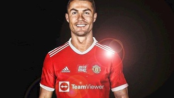 Trang web Manchester United sập khi công bố vụ Cristiano Ronaldo