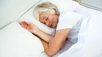 Nên ngủ ở tư thế nào để nhanh hồi phục sức khỏe?