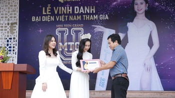 Trường phổ thông ở Bắc Ninh vinh danh nữ sinh 14 tuổi thi nhan sắc