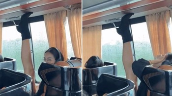 Alô cô Xuân Trang! Có thí sinh hoa hậu gác chân lên trần xe bus!