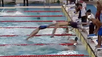 Việt Nam giành HC Vàng bơi tiếp sức 4x100 dù về đích thứ 3
