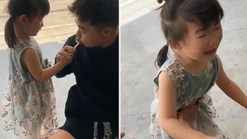 Bé gái mếu máo vì anh trai xin một miếng hết que kem
