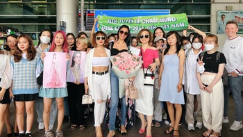 Miss Earth 2015 đến Việt Nam diễn thời trang