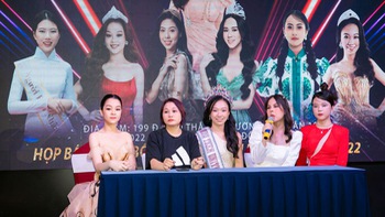 Kathleen Paton huấn luyện cho Miss Teen Vietnam 2022