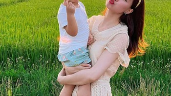 Ảnh vui sao Việt 21/6: Hai mẹ con Hòa Minzy vui nhộn ngắm hoàng hôn