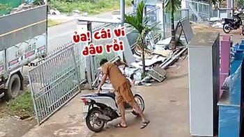 Vợ bí mật giấu ví khiến chồng tìm hoa mắt