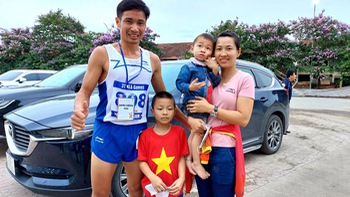 Vợ từng khuyên Nguyễn Văn Lai nghỉ chạy vì quá vất vả