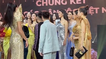 2 Miss Earth bị ‘bỏ quên’ sau trao giải 'Hoa hậu các dân tộc Việt Nam'