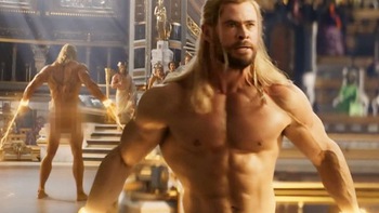 Bom tấn của 'thần Sấm' Chris Hemsworth không thể ‘nhập cảnh’ Malaysia vì... cảnh nude