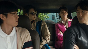 Kim Woo Bin đóng 4 vai trong 'Cuộc chiến xuyên không' khiến fan nữ đổ rầm
