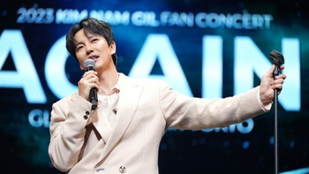 Tài tử U50 Kim Nam Gil đến TP.HCM làm fan concert