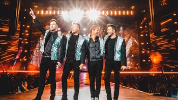 Hé lộ sân khấu 'độc nhất vô nhị' concert Westlife tại Việt Nam