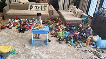 Ảnh vui sao Việt 19-2: Phòng riêng của con trai Đàm Vĩnh Hưng ngập đồ chơi