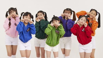 Nhóm nhạc nữ K-pop tuổi 'tiểu học' debut nhận tranh cãi kịch liệt