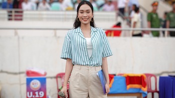 Hoa hậu Ban Mai duyên dáng làm MC sự kiện thể thao