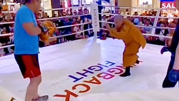 Võ sư Trung Quốc ra đòn như 'mèo cào' bị hạ knock out