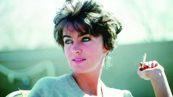 Lucia Berlin - Viết trong nồng cháy và đau đớn