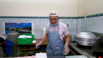 Nghệ sĩ hài Duy Phương bán bánh bèo online, làm YouTuber kiếm sống