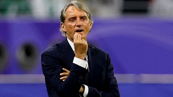 HLV Mancini ‘chiến đến cùng’ với cầu thủ Saudi Arabia chống đối