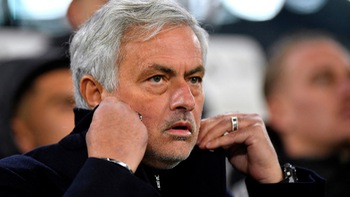 'Người đặc biệt' Jose Mourinho chê tiền?!