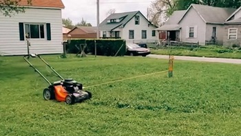 Máy cắt cỏ không người lái