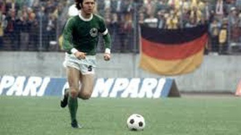 Franz Beckenbauer - biểu tượng của bản lĩnh và tinh thần chiến binh