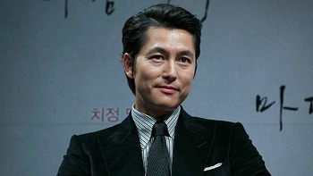 Người hâm mộ quay lưng với Jung Woo Sung sau loạt bí mật tình ái