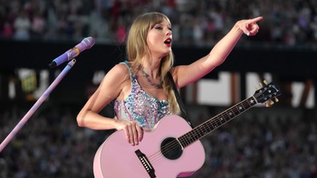 Fan Taylor Swift nổi đóa vì vé concert bị thổi giá gấp trăm lần