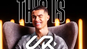 Cristiano Ronaldo thuê 21 chuyên gia đưa kênh YouTube lên đỉnh