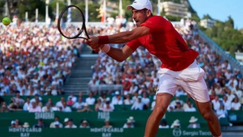 Djokovic lập kỷ lục với lần thứ 77 vào bán kết Masters