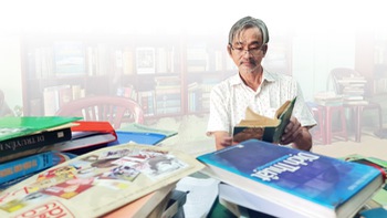 Tình yêu sách của bác sĩ Nguyễn Duy Long