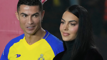 Cristiano Ronaldo và bạn gái 'đưa nhau đi trốn'