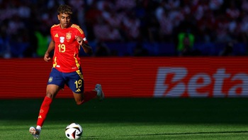 Tây Ban Nha có thể bị phạt nặng vì Yamal đá khuya tại Euro 2024