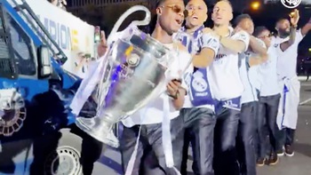Dàn sao Real Madrid ‘rồng rắn lên mây’ cùng cúp Champions League