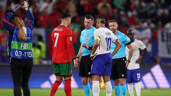 Dân mạng trách Ronaldo vì 'để mất tiên cơ' về tuyển Pháp ở loạt luân lưu