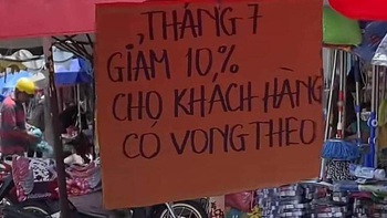 Ảnh vui 24-8: Chiêu khuyến mãi dành riêng cho tháng 7 âm lịch